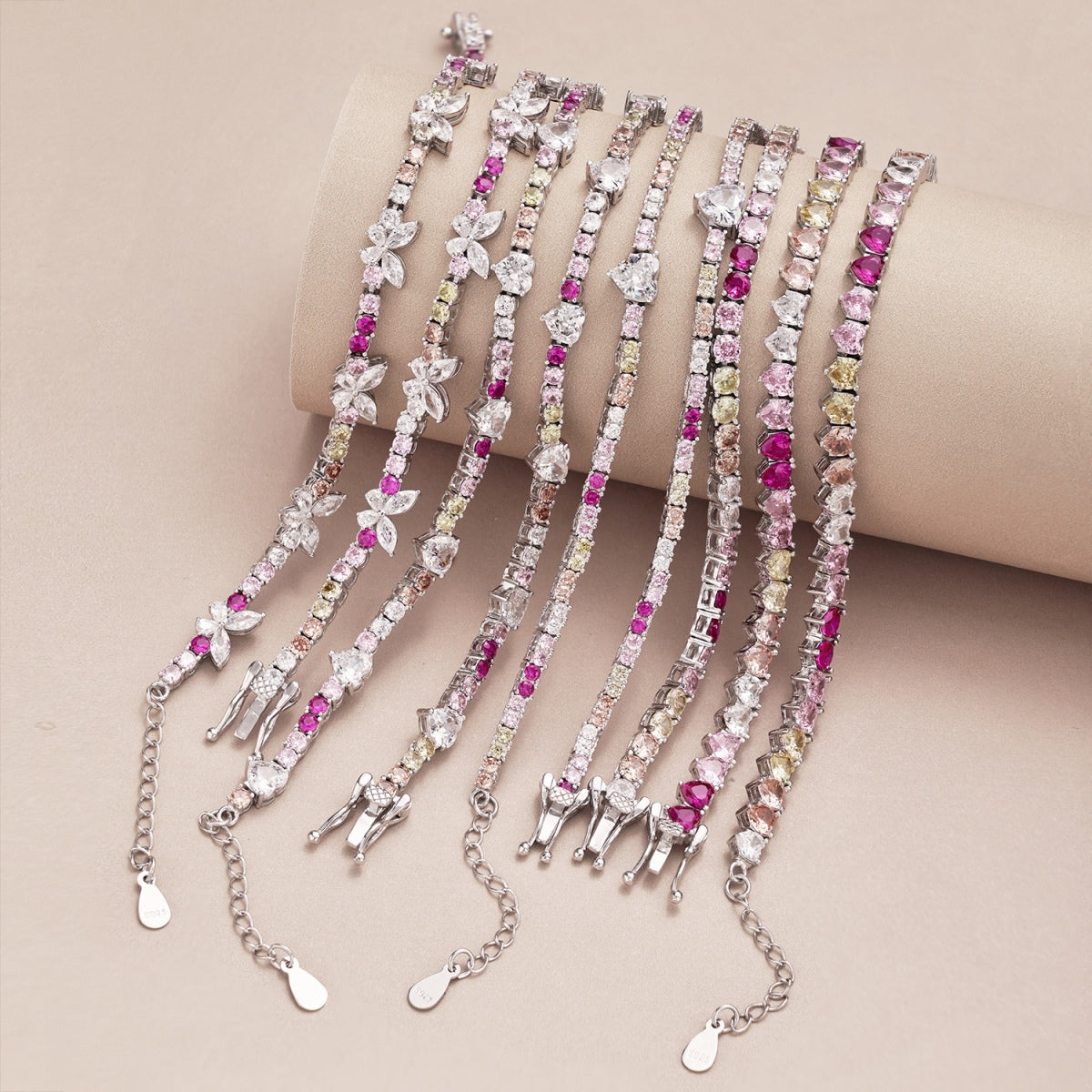 [Lumi Jewels]Ornate Colorful Butterfly Shape Round Cut Daily Bracelet