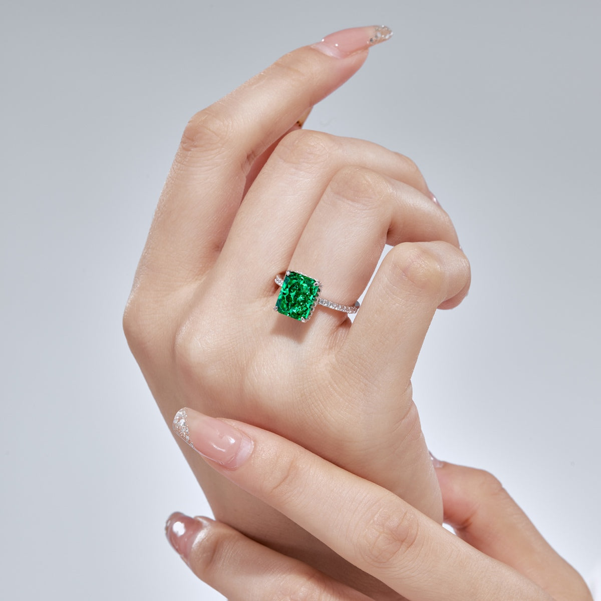[Lumi Jewels]4.0 Carat Luxurious Engagement Ring