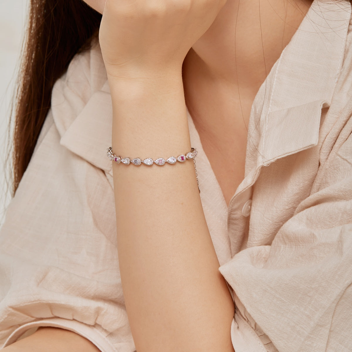 [Lumi Jewels]0.25 Carat Radiant Water Drop Shape Daily Bracelet