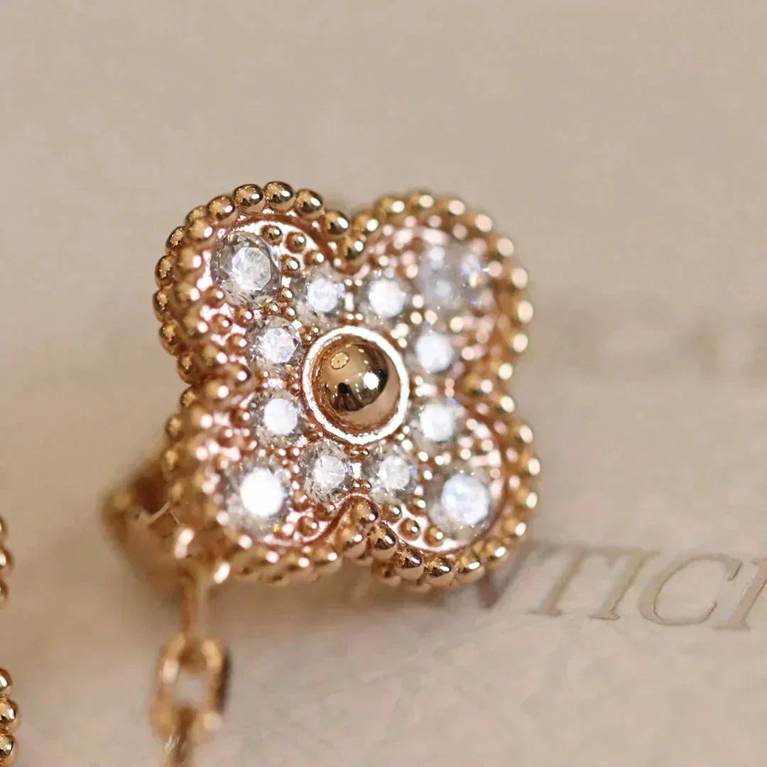 [Lumi Jewels]BOUCLES D'OREILLES CLOVER MEDIUM 1 MOTIFS ENTIÈREMENT SERTIES DE DIAMANTS
