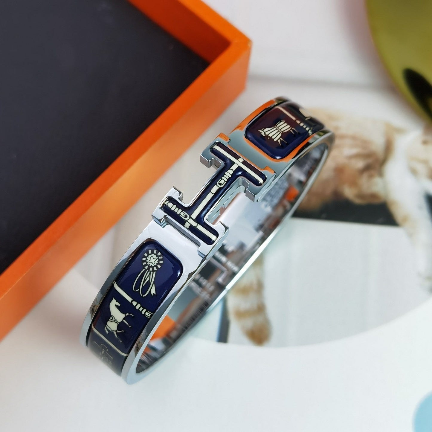 [Lumi Jewels]BRACELET BLEU FONCÉ À COUVERTURES H