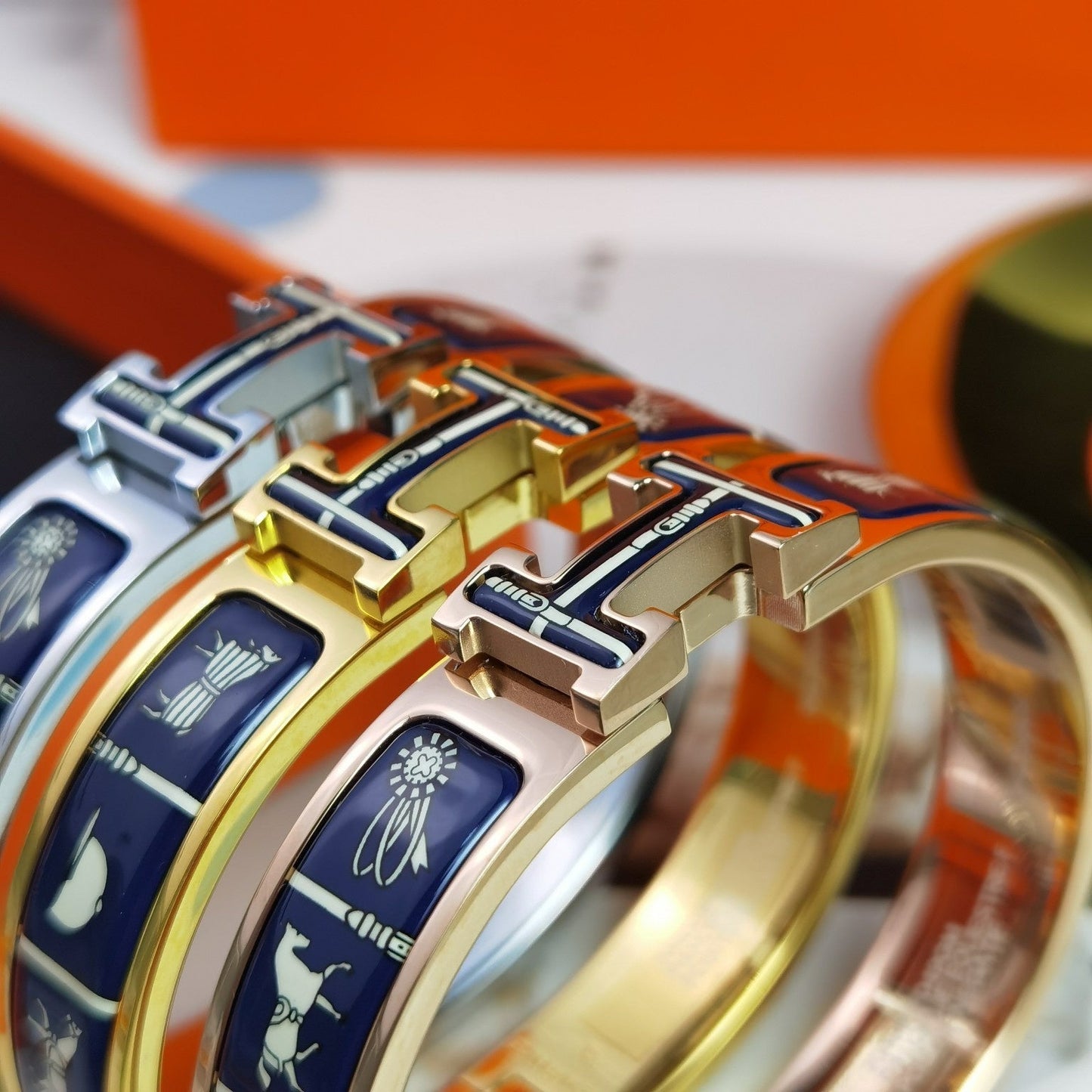 [Lumi Jewels]BRACELET BLEU FONCÉ À COUVERTURES H