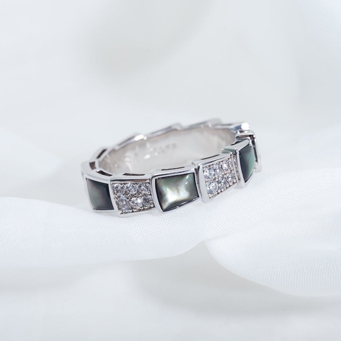 [Lumi Jewels]SERPENTI RING SILVER DIAMOND BLACK MOP 4MM