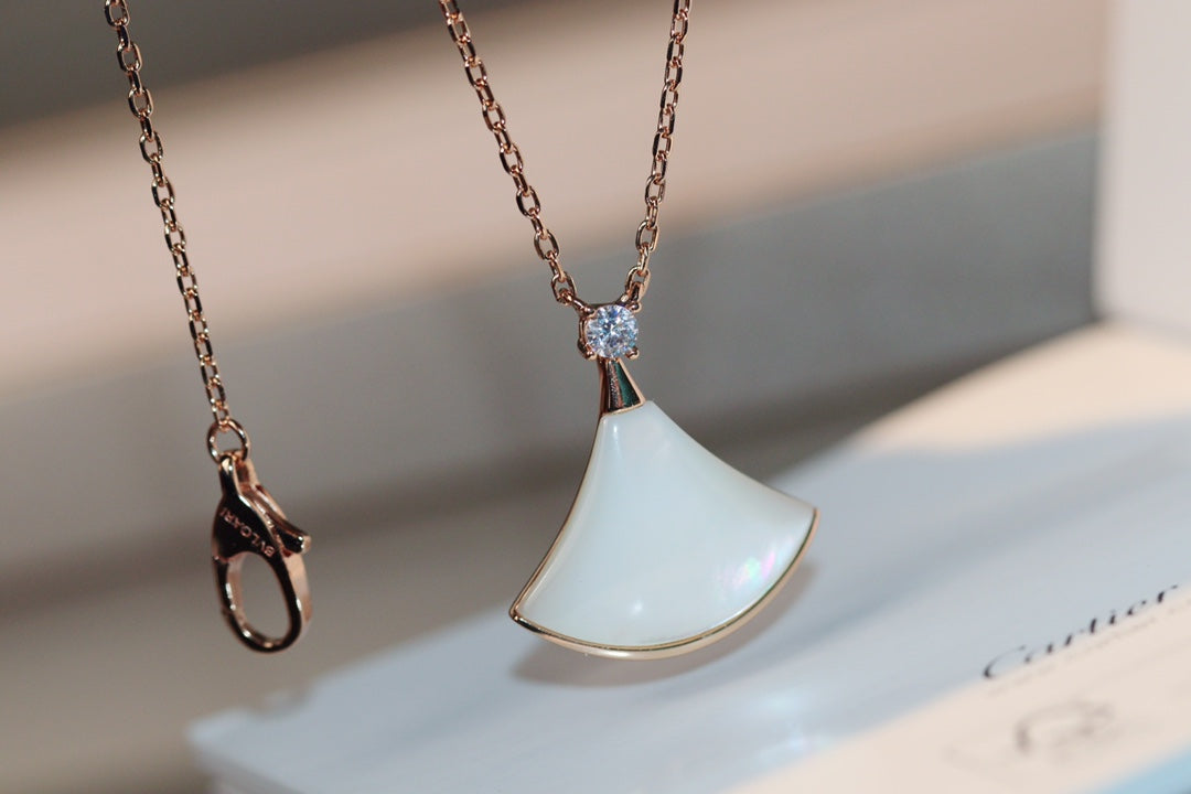 [Lumi Jewels]COLLIER RÊVE NACRE BLANCHE OR ROSE 1 DIAMANT