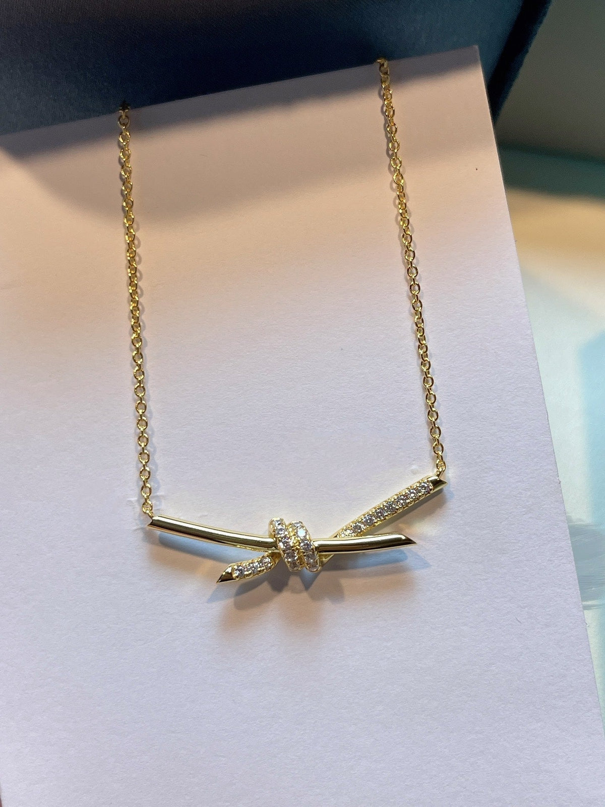 [Lumi Jewelry]KNOT NECKLACE GOLD DIAMONDS