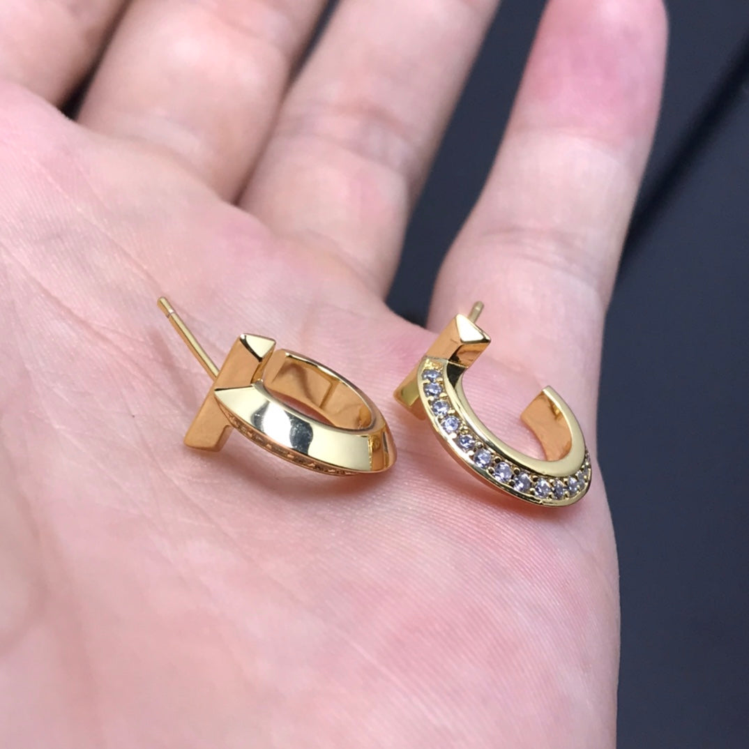 [Lumi Jewelry]T HOOP DIAMOND EARRINGS