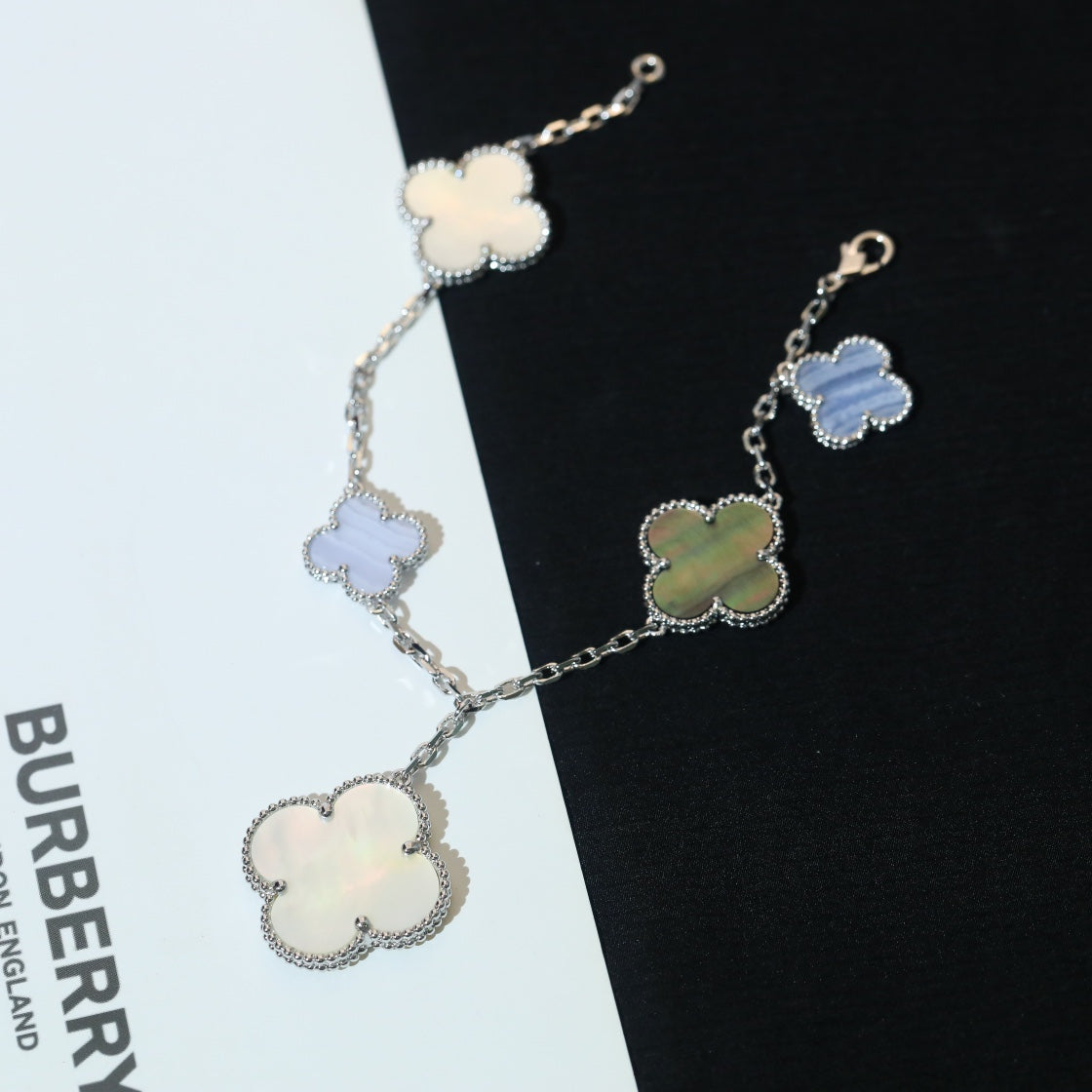[Lumi Jewels]BRACELET TRÈFLE 5 MOTIFS NACRE CHALCEDOINE ARGENT