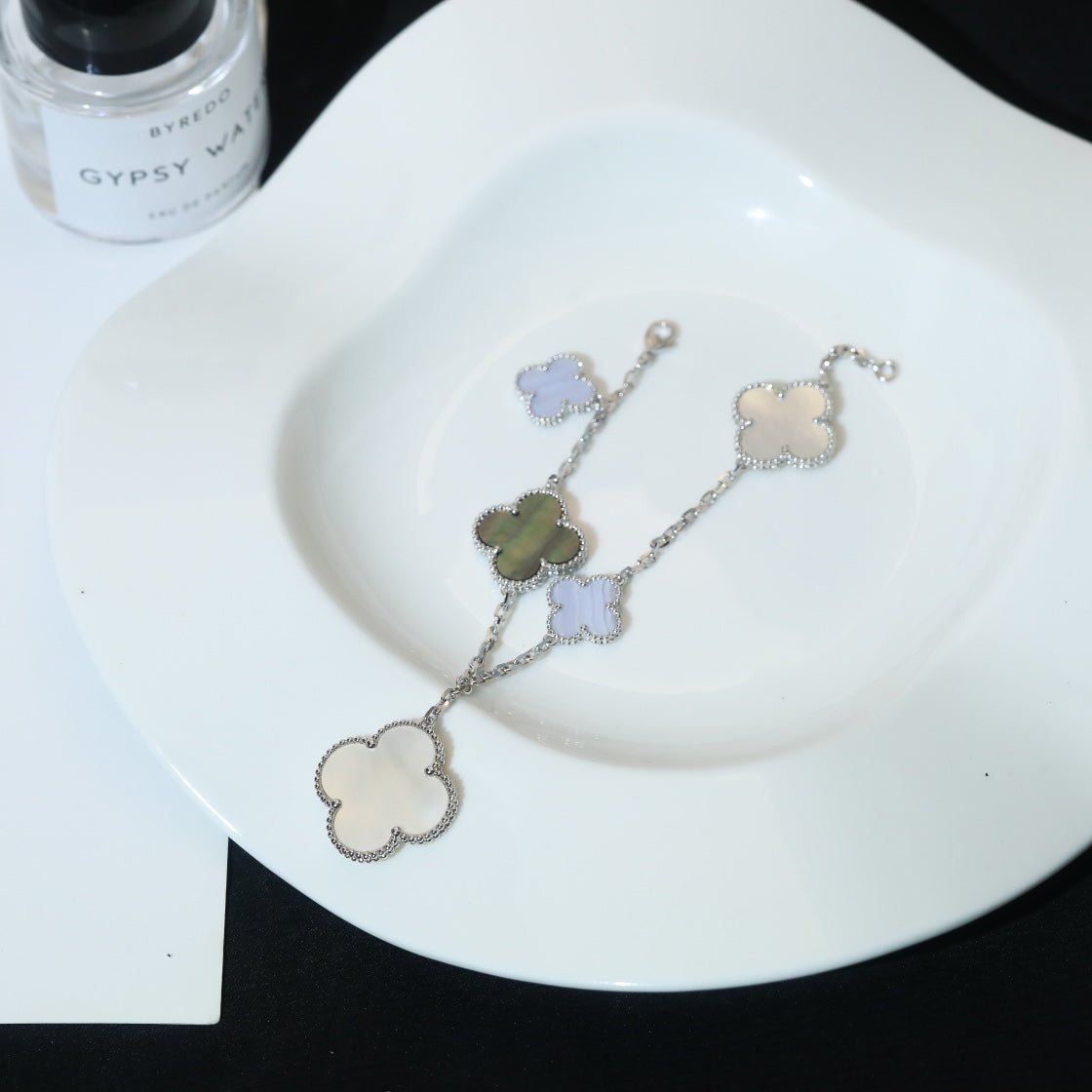 [Lumi Jewels]BRACELET TRÈFLE 5 MOTIFS NACRE CHALCEDOINE ARGENT