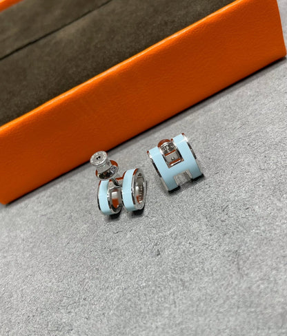 [Lumi Jewels]POP H SKY BLUE STUD EARRINGS