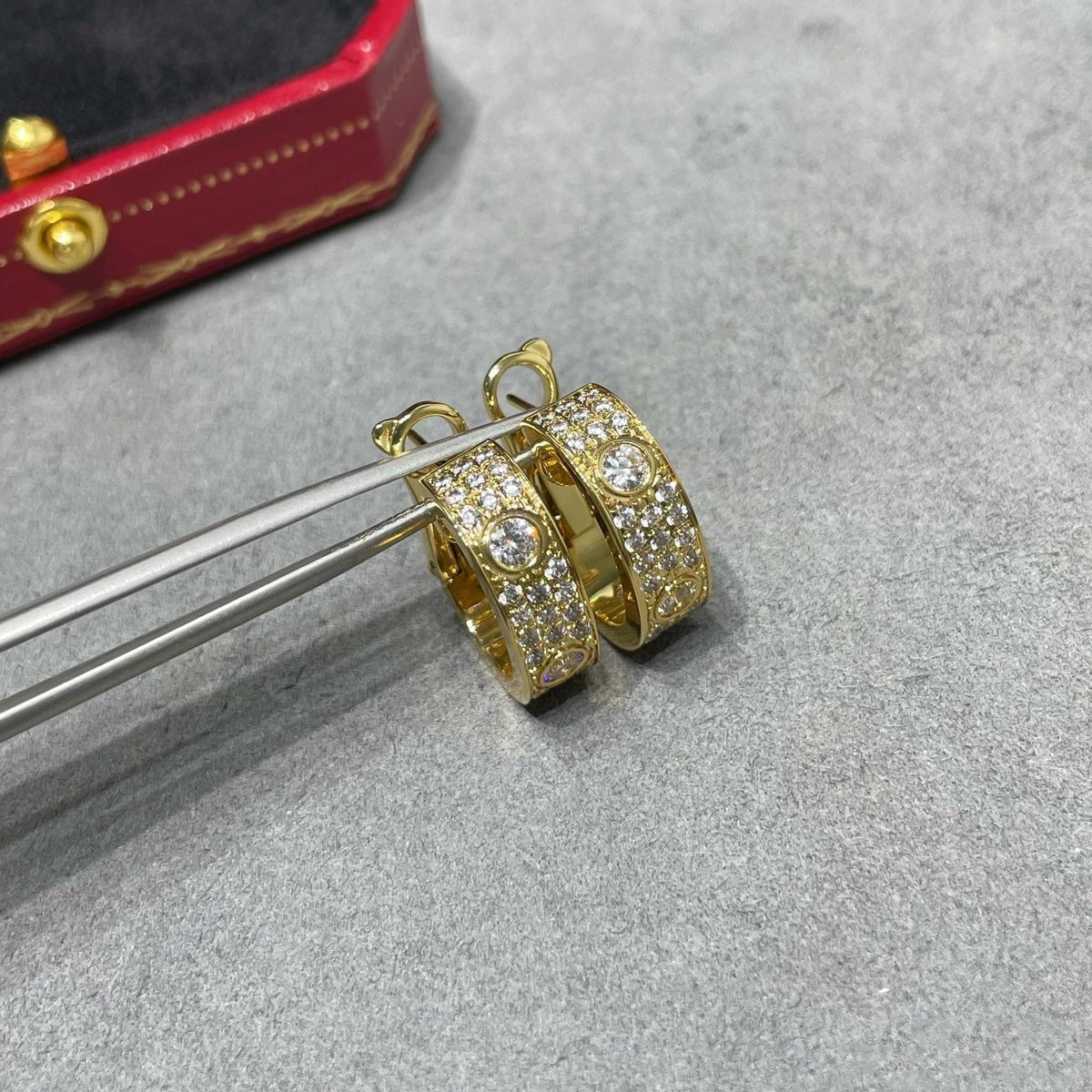 [Lumi Jewelry]LOVE 5.5MM DIAMOND PAVED EARRINGS
