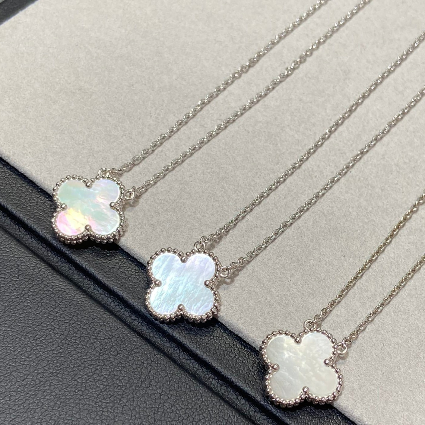 [Lumi Jewels]COLLIER TRÈFLE MOYEN ARGENT NACRE BLANCHE