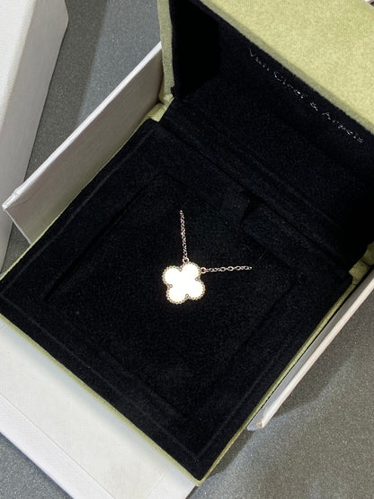[Lumi Jewels]COLLIER TRÈFLE MOYEN ARGENT NACRE BLANCHE