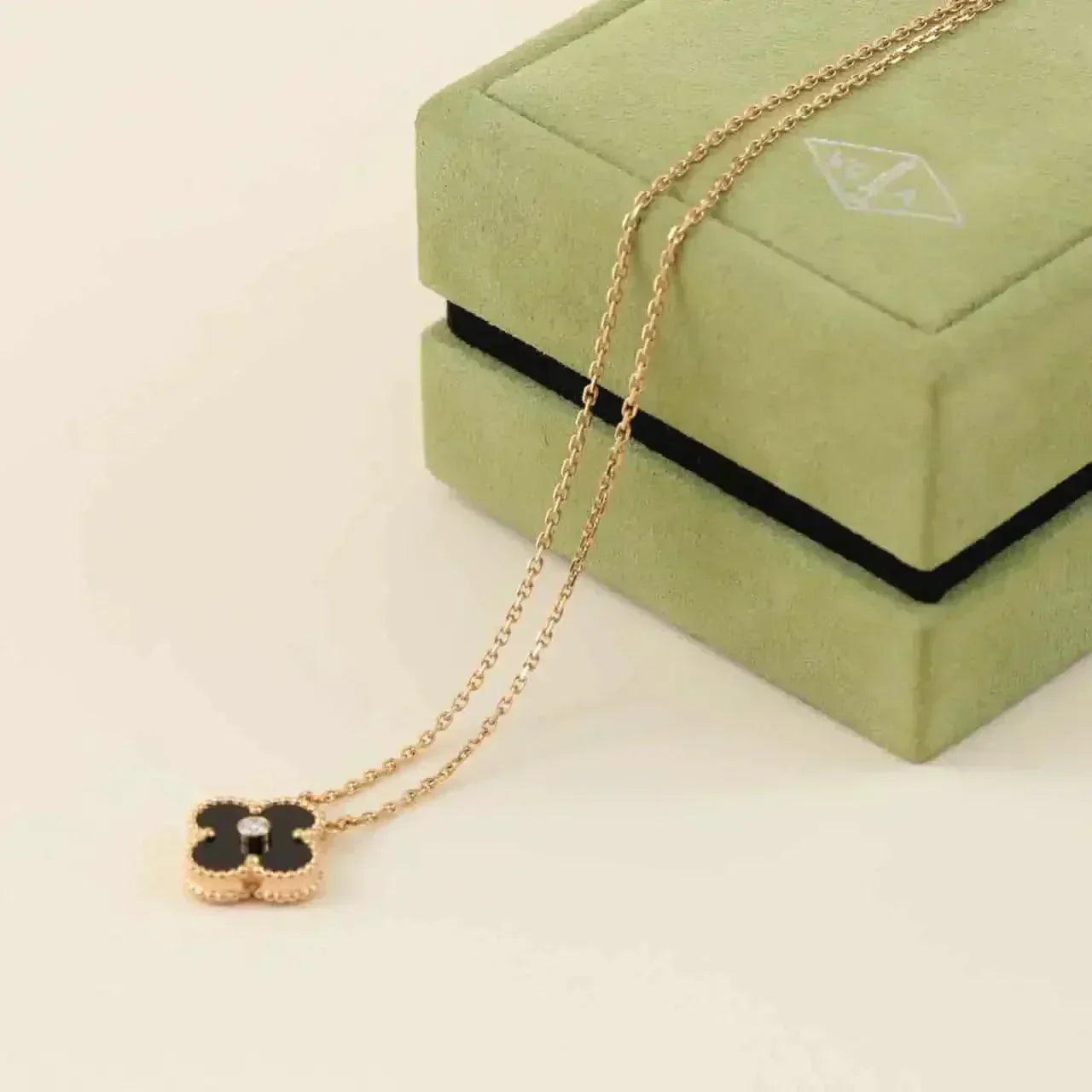 [Lumi Jewels]COLLIER TRÈFLE 15MM DIAMANT ONYX