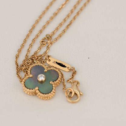 [Lumi Jewels]COLLIER TRÈFLE 15 MM DIAMANT ET NACRE GRISE