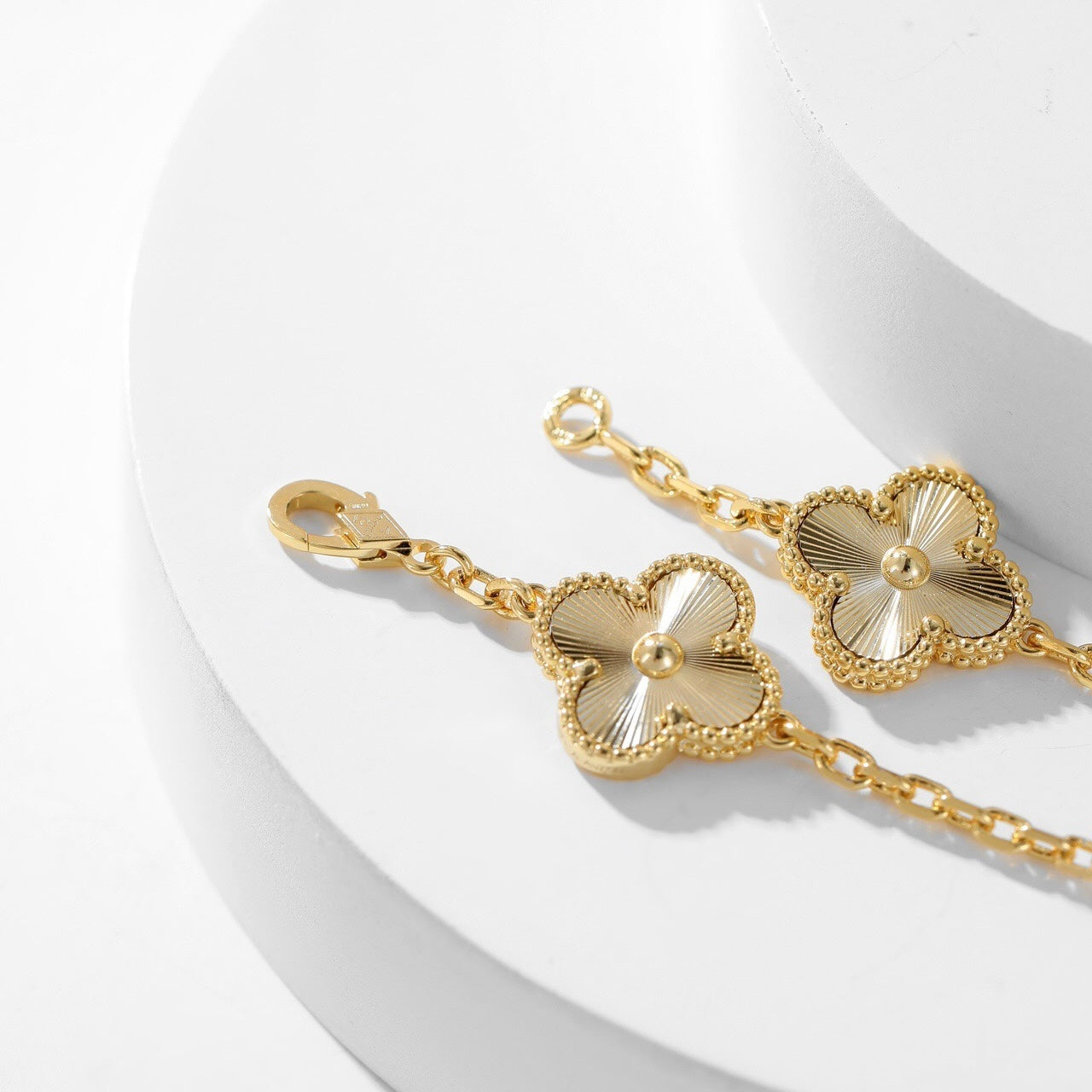 [Lumi Jewels]CLOVERS THE 10-MOTIFS LASER NECKLACE