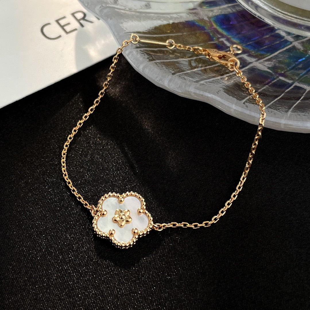 [Lumi Jewels]BRACELET BLANC MOP FLEUR DE PRUNIER PORTE-BONHEUR