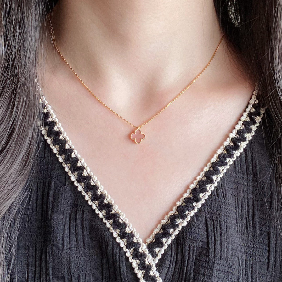 [Lumi Jewels]COLLIER FLEUR SIMPLE TRÈFLE NACRE ROSE 15MM