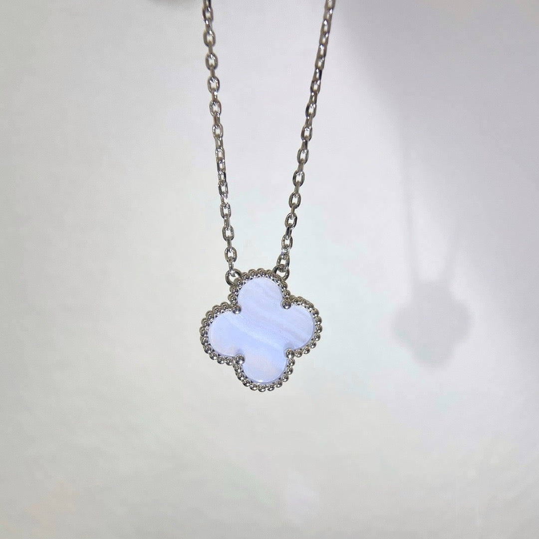[Lumi Jewels]COLLIER TRÈFLE 15MM CALCÉDOINE BLEUE ARGENT