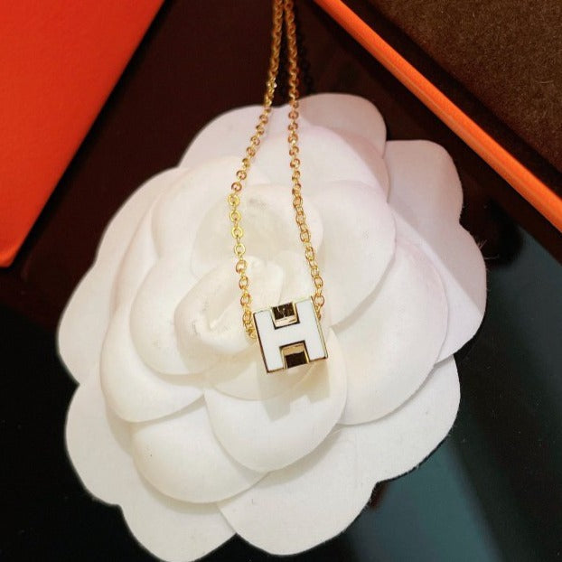 [Lumi Jewels]H WHITE SQUARE GOLD NECKLACE