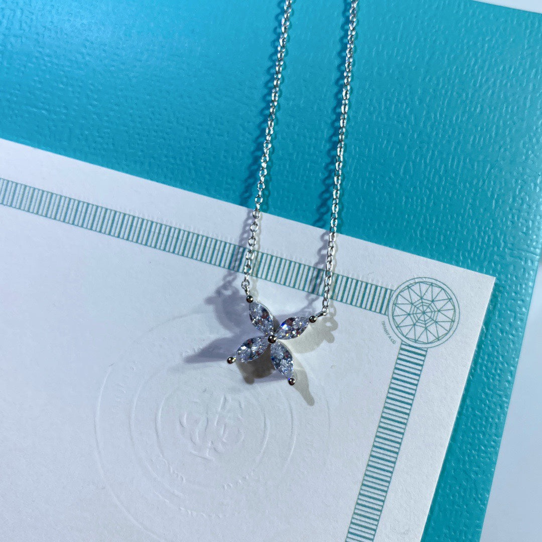 [Lumi Jewelry]PLATINUM AND DIAMOND VICTORIA PENDANT NECKLACE