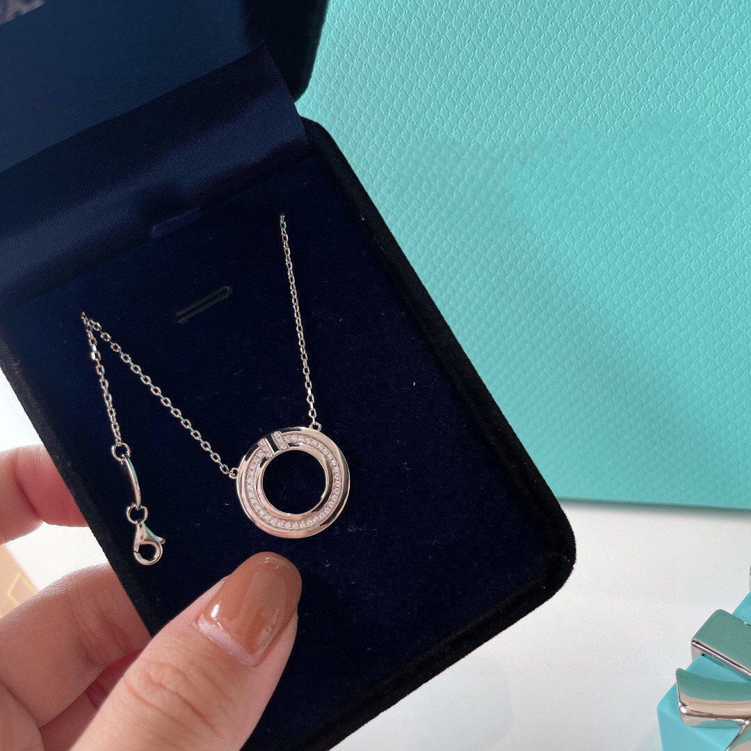 [Lumi Jewelry]DIAMOND AND MOTHER OF PEARL CIRCLE PENDANT