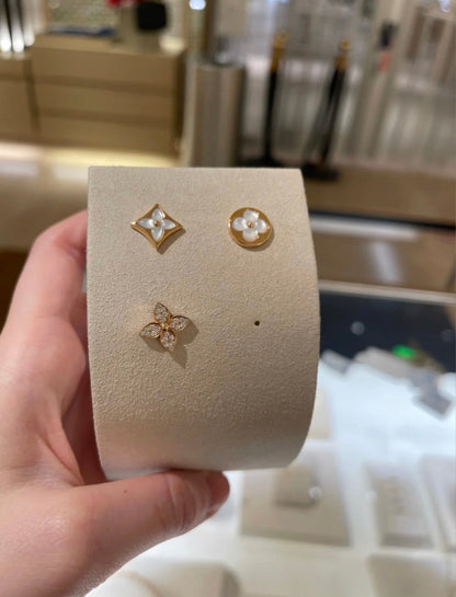 [Lumi Jewels]PUCES D'OREILLES FLEUR ÉTOILÉE OR ROSE DIAMANTS