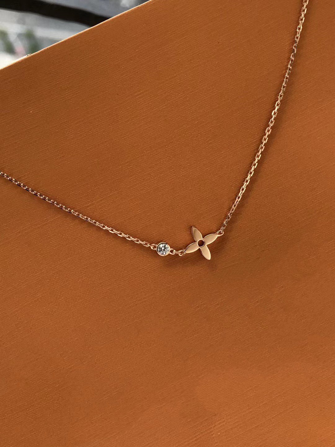 [Lumi Jewels]Pendentif BLOSSOM en or rose et diamants