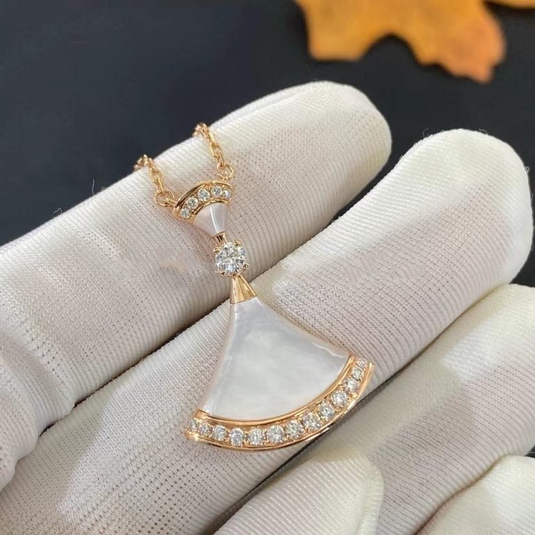 [Lumi Jewels]COLLIER RÊVE NACRE OR ROSE DIAMANT