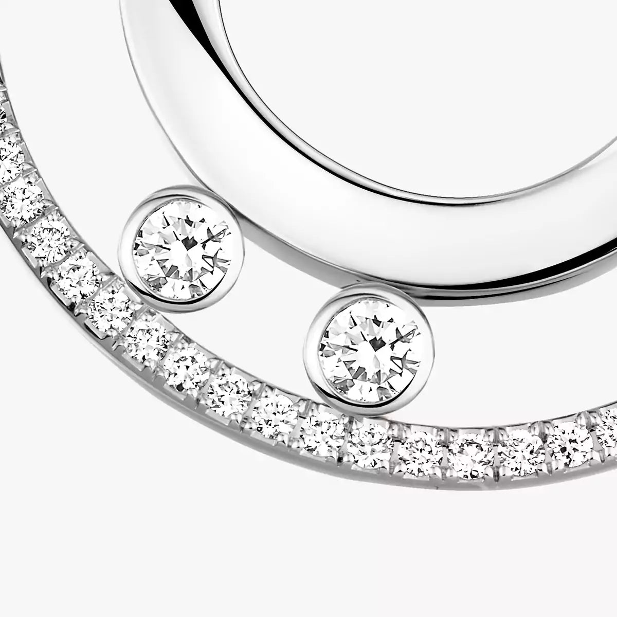 [Max Jewelry] Move Romane Small Diamond Hoop Earrings