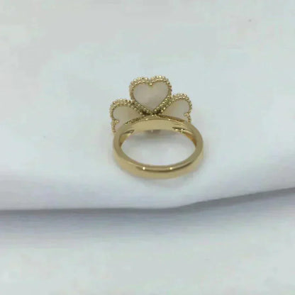 [Lumi Jewels]BAGUE TRÈFLE BLANC EN NACRE DOUCE