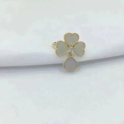 [Lumi Jewels]BAGUE TRÈFLE BLANC EN NACRE DOUCE