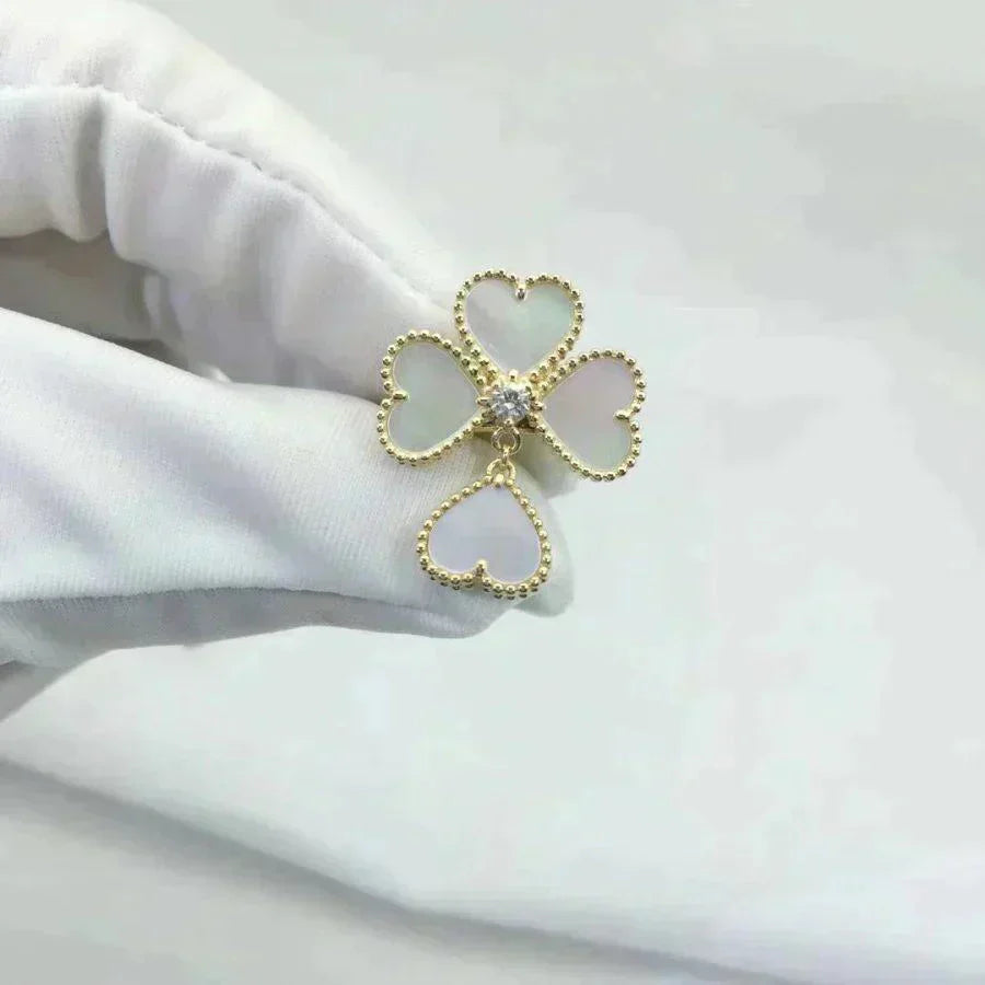 [Lumi Jewels]BAGUE TRÈFLE BLANC EN NACRE DOUCE