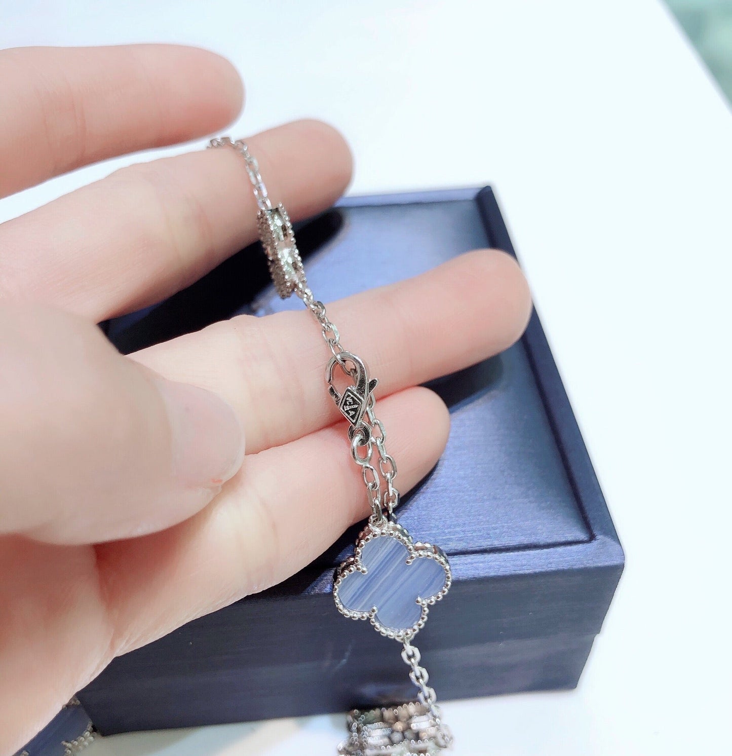 [Lumi Jewels]CLOVERS THE 10-MOTIFS CHALCEDONY DIAMONDS SILVER NECKLACE